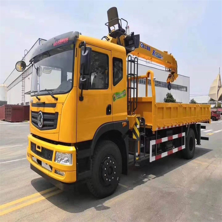 东郊镇附近找一辆随车吊出租